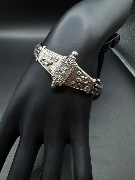 Handcrafted Vintage Sterling Silver Bracelet – Floral & Bird Motif