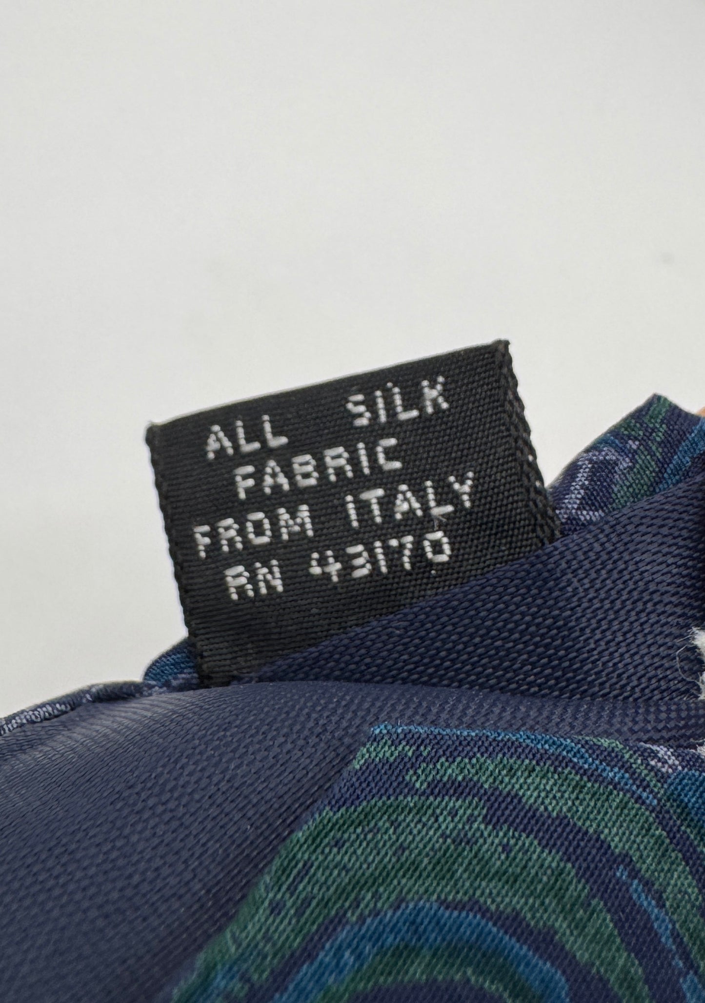 Vintage Hennessy Couture 100% Silk Tie – Blue & Green Abstract Pattern, 56” x 3.5”