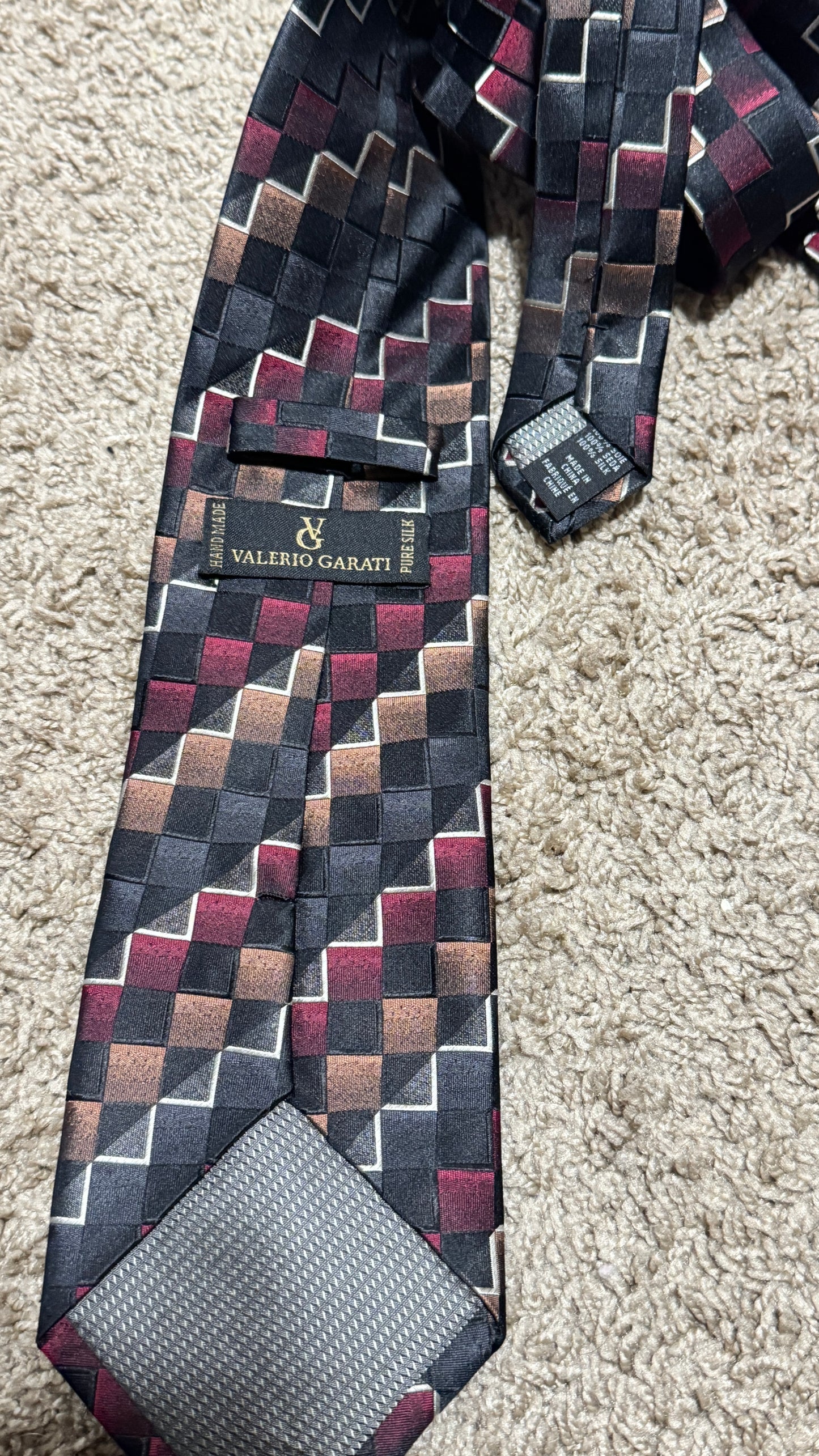 Vintage Valerio Garati 100% Silk Geometric Abstract Tie – Italian Style Designer Necktie 60” x 4”