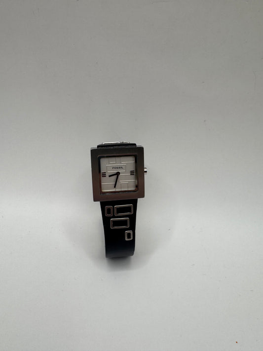 Fossil JR-9519 Womenβs Watch β Square Silver-Tone Case & Black Leather Strap