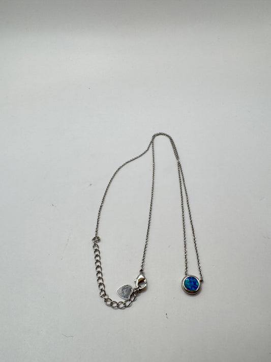 Vintage Sterling Silver Opal Necklace – Excellent Condition