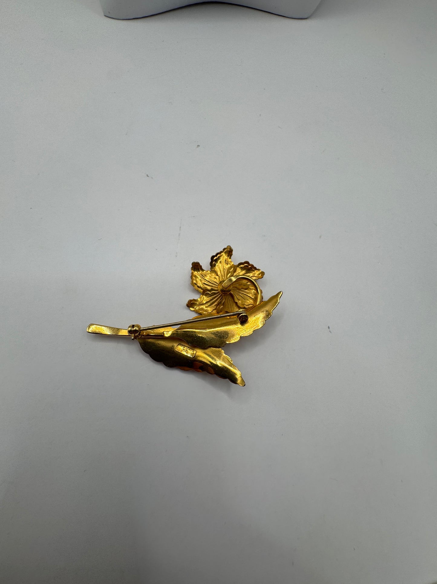 Vintage Bond Boyd Gold-Filled Floral Brooch – Excellent Condition