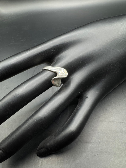 Sterling Silver 925 Wave Ring – Size 7.5