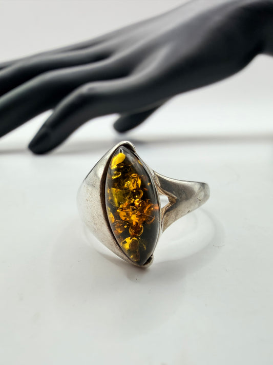 Golden Leaf Amber Ring — Size 9.5