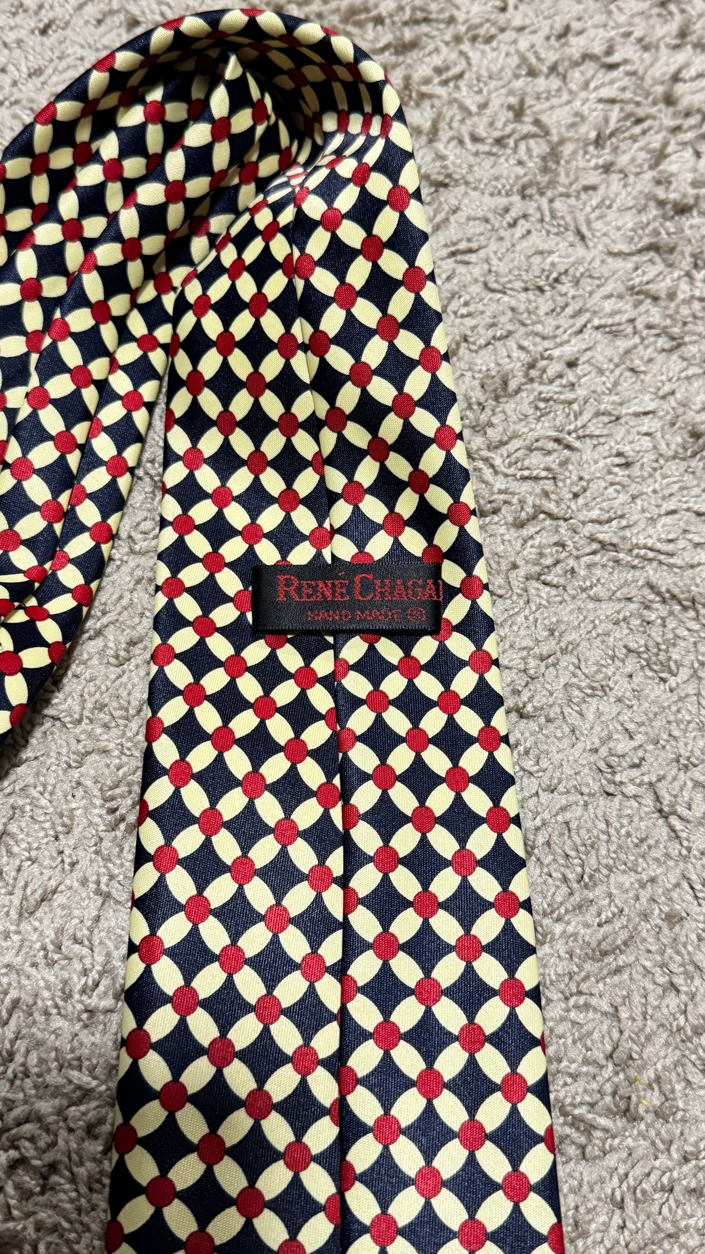 Vintage René Chagal Silk Tie – Geometric Chain Pattern, Red & Navy, 100% Silk, 57”