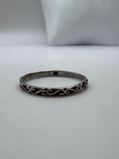 Vintage Patinated Sterling Silver Ring – Size 8 US, Excellent Condition