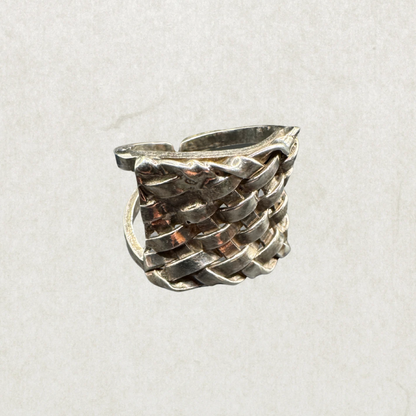 Sterling Silver 925 Ring - Size 8.5