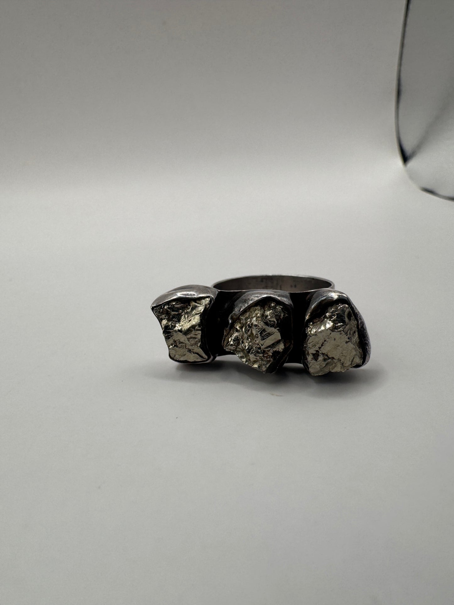 Vintage Artistic Sterling Silver Ring with Pyrite Crystal – Size 6.5