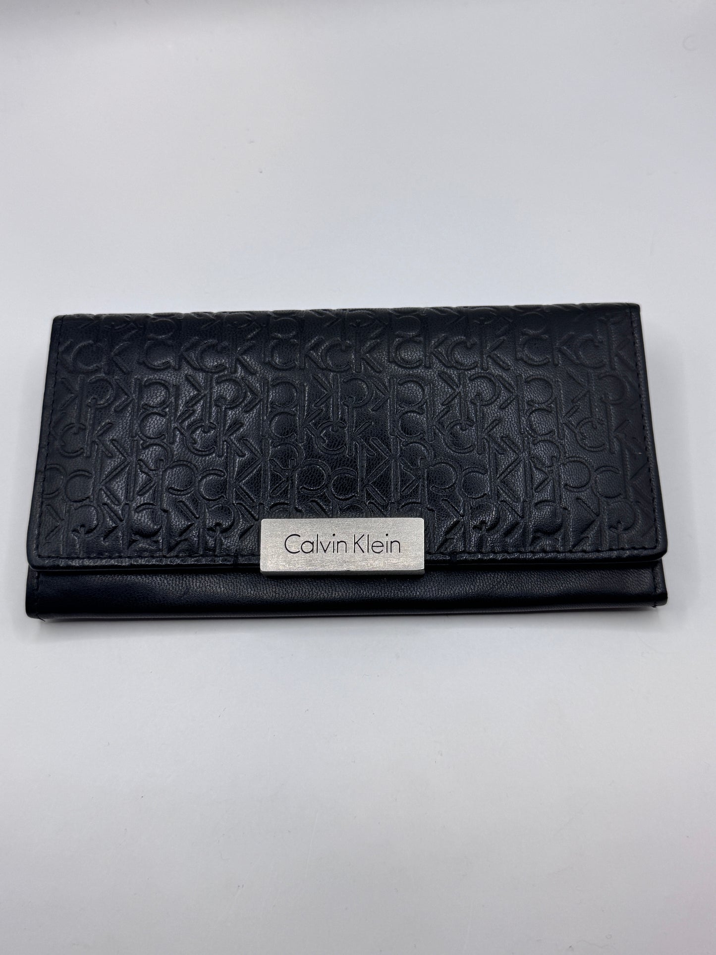 Vintage Calvin Klein Women’s Black Full Grain Leather Wallet, 7.5” x 4” – Good Condition