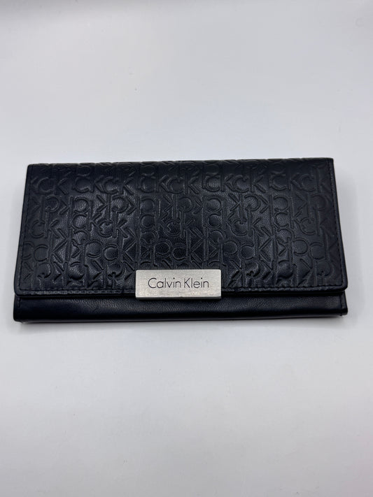 Vintage Calvin Klein Women’s Black Full Grain Leather Wallet, 7.5” x 4” – Good Condition