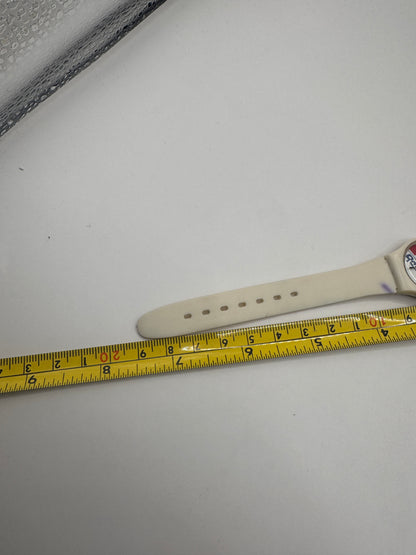 Vintage 1980s Reebok Quartz Watch – Retro Logo, Cream Band Working