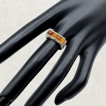 Golden Terra Band – Vintage Sterling Silver Amber Ring (Size 7)