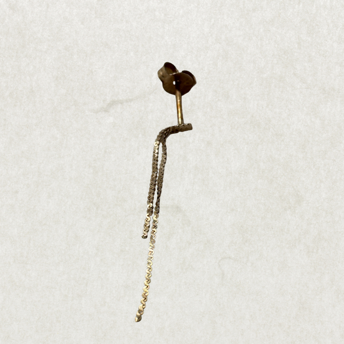 Vintage 10k Gold Single Dangle Earring – Fine Chain Accent
