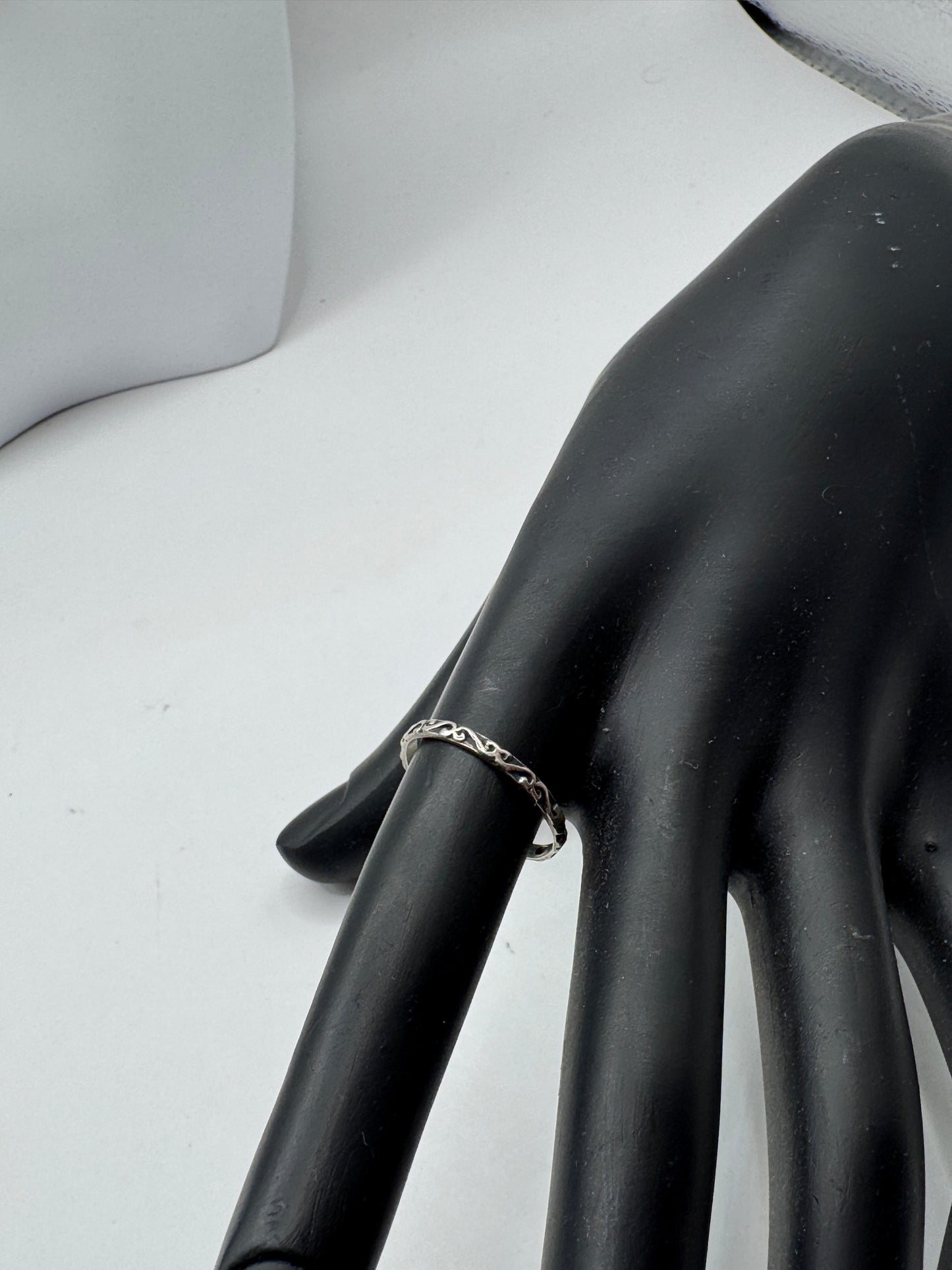 Vintage Patinated Sterling Silver Ring – Size 8 US, Excellent Condition