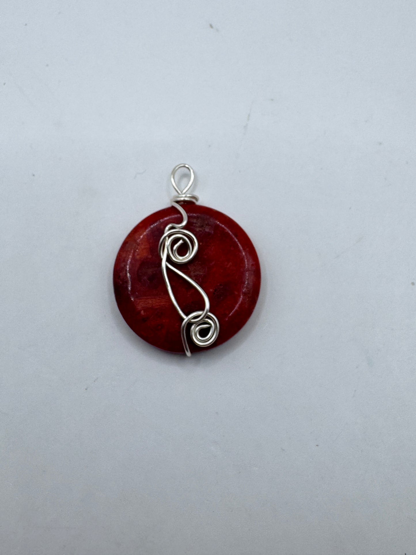 Handmade Coral Sterling Silver Wire-Wrapped Pendant – Excellent Condition