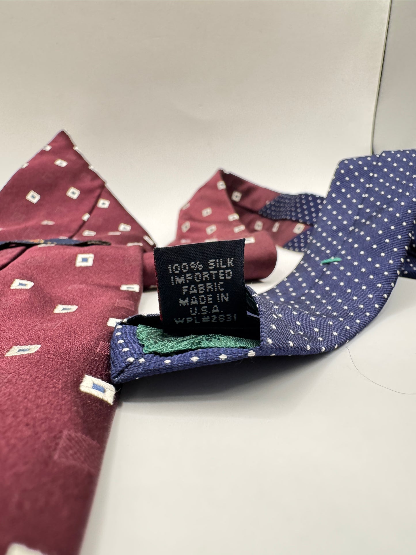 Vintage Tommy Hilfiger 100% Silk Tie – Burgundy & Navy Double-Sided, 56” x 3.5”