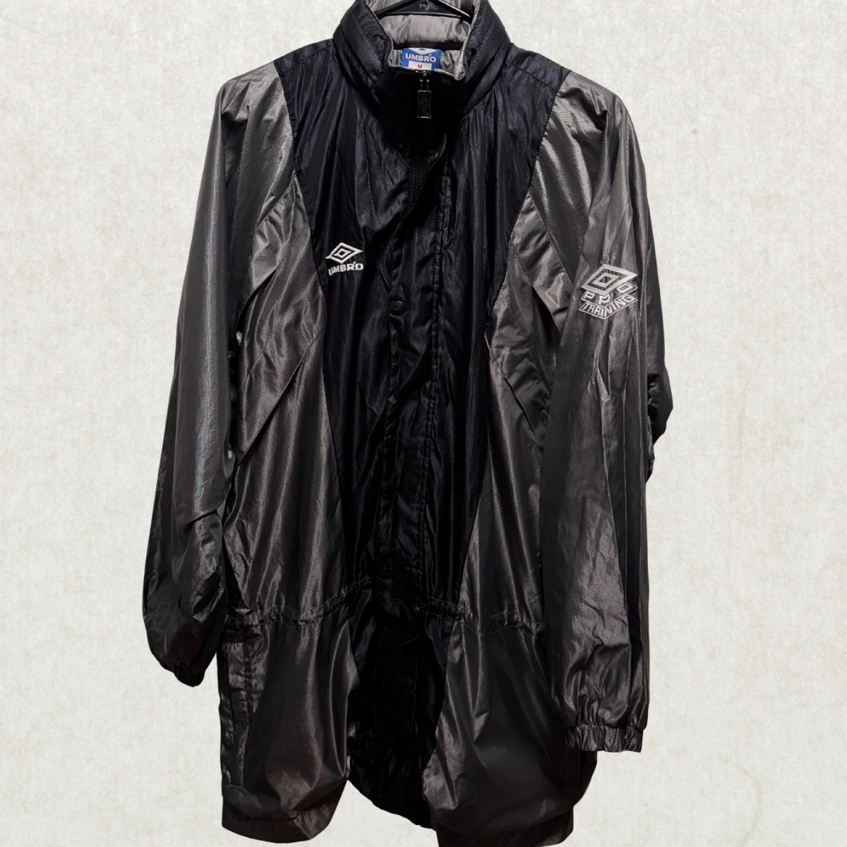 Umbro Pro Training Vintage 90s Football/Soccer Nylon Jacket – Size M