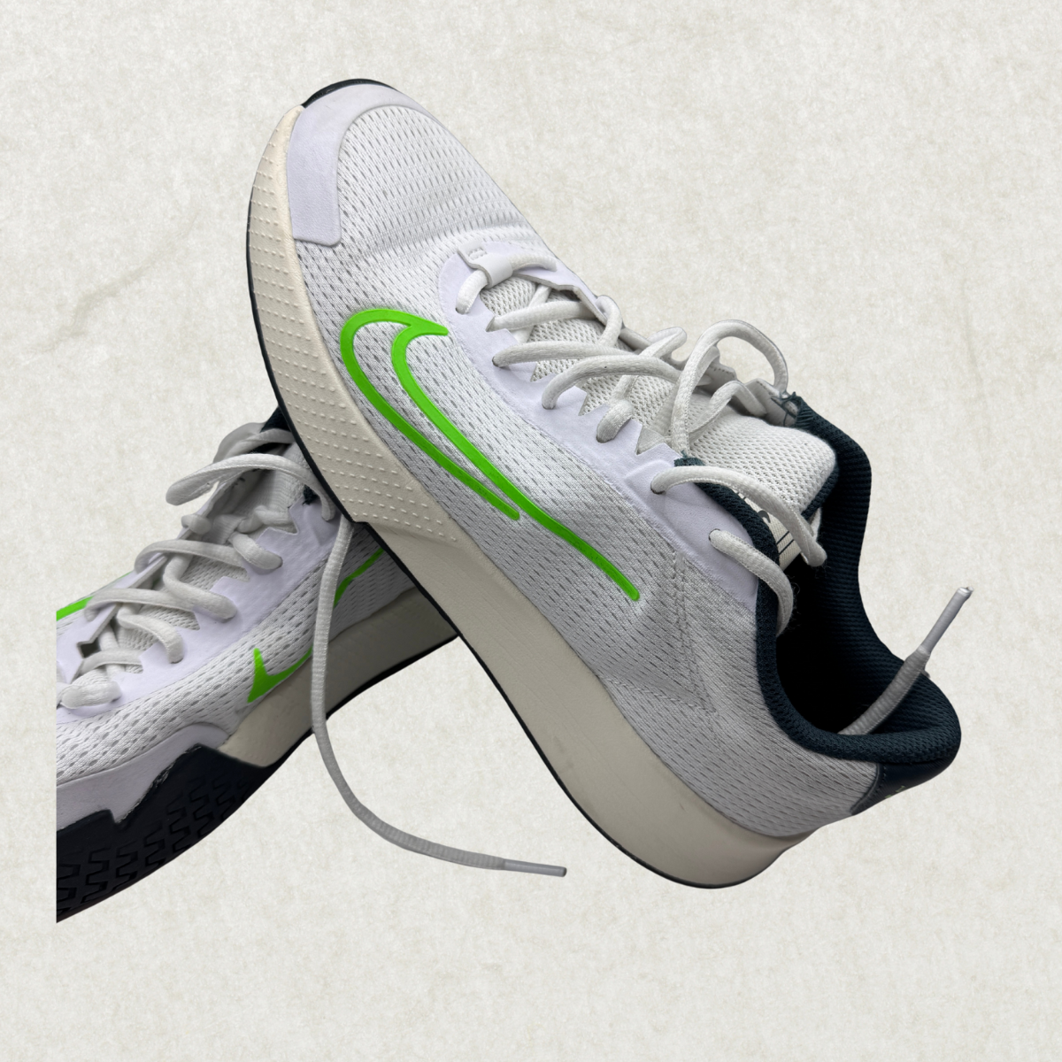 Nike Court Vapor Lite 2 Men’s Tennis Shoes – White | US 9.5 / EU 43