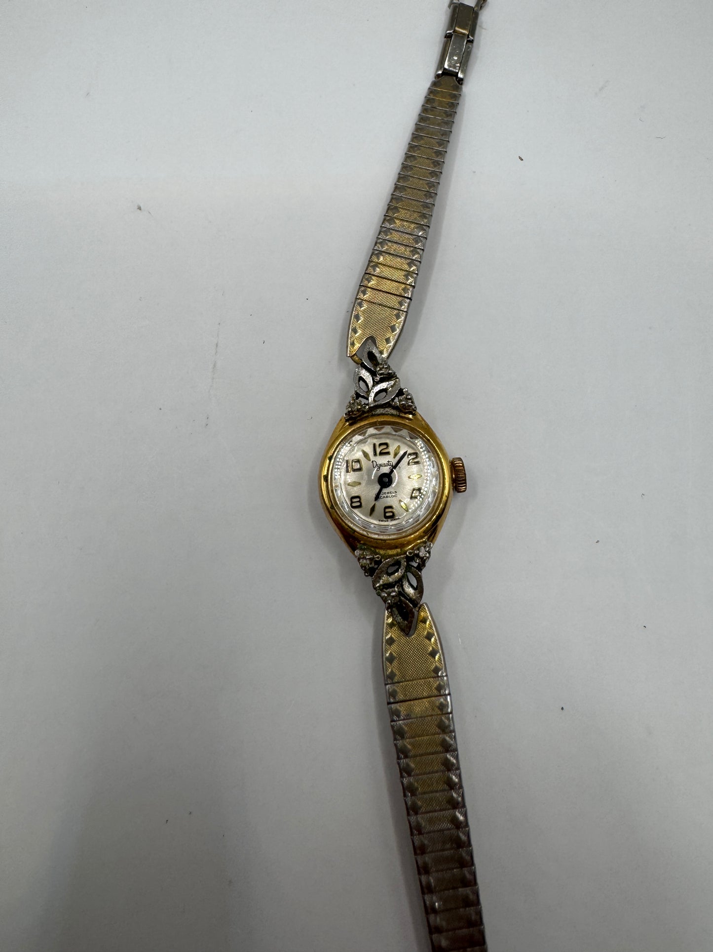 Vintage Dynasty Ladies’ Watch – Two-Tone, Mechanical, Excellent Condition