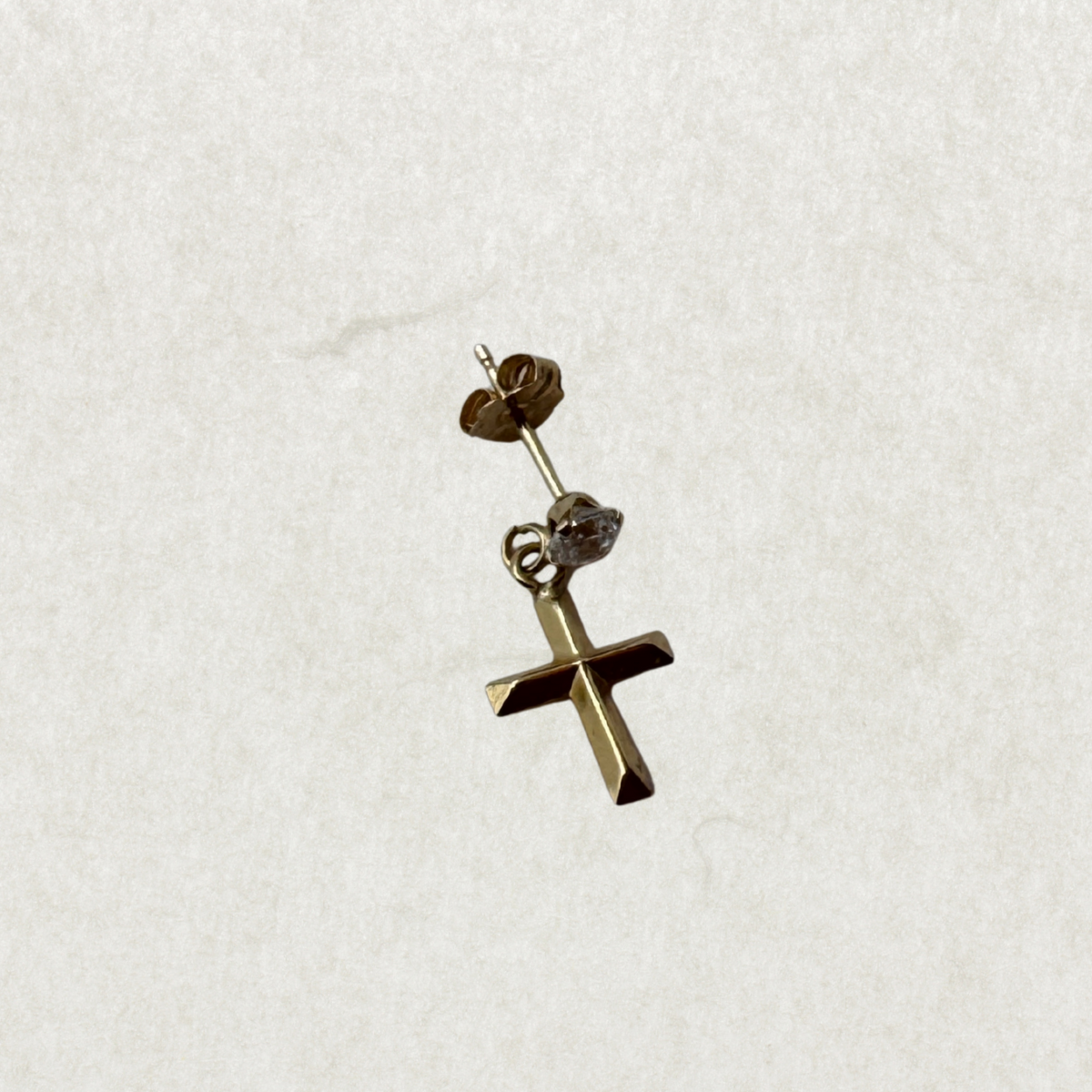 Vintage 14k Gold Single Stud Earring – Cross & Crystal Charm