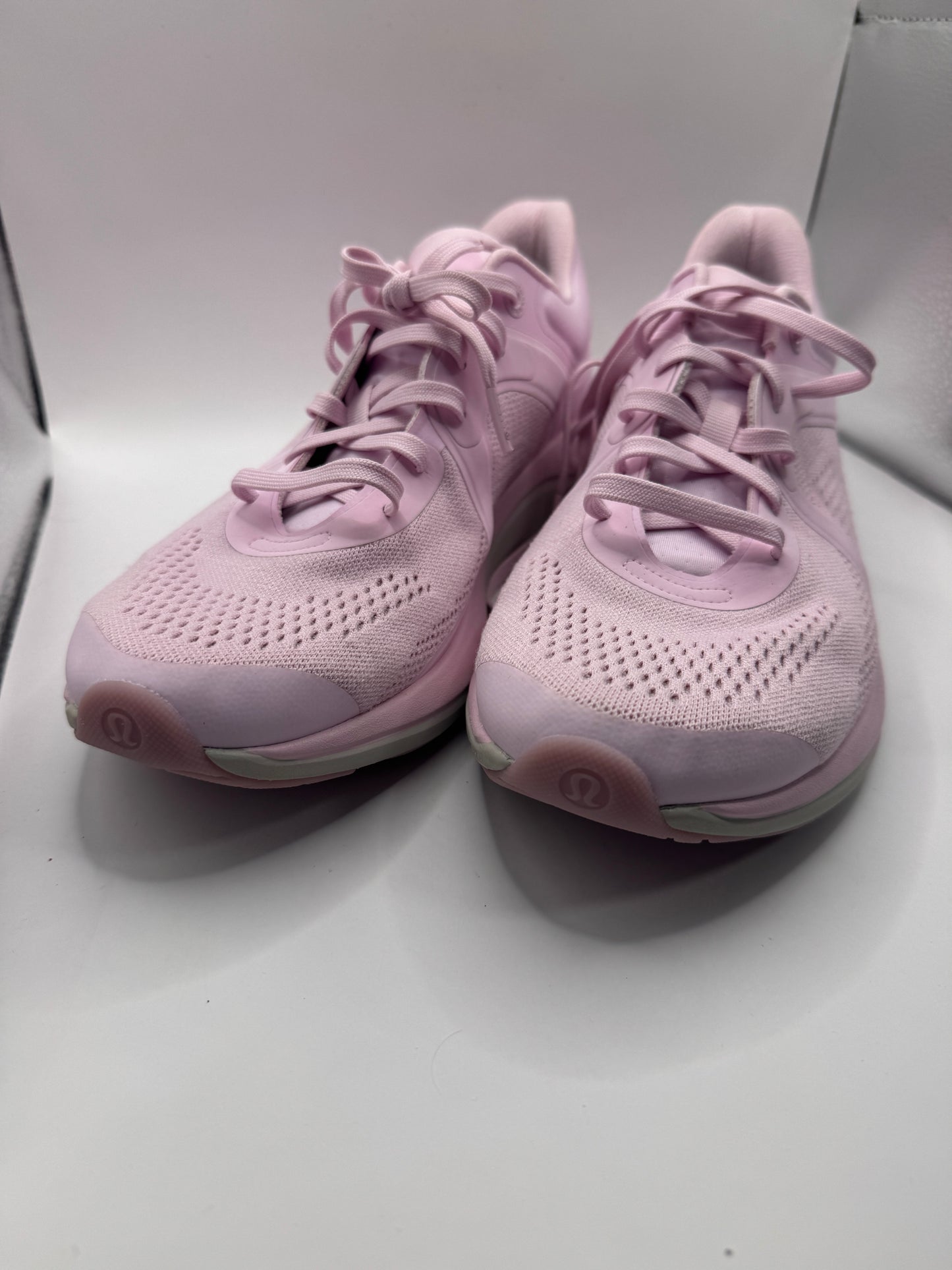 Lululemon Chargefeel Low Workout Shoes – Women’s US 12, Light Pink