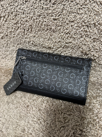 BNWT Guess Los Angeles Thornton Black Logo Slim Wallet Clutch – Monogram Zip Wallet 7” x 4”