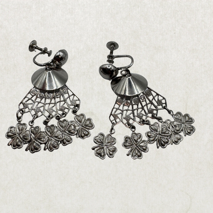 Vintage Glam Clip Earrings – Sparkle and Retro Charm
