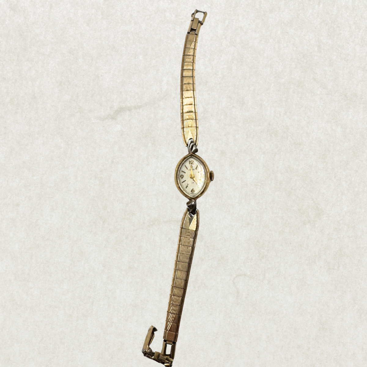 Vintage Tudor Mechanical Women’s Watch – Gold-Tone, Not Working