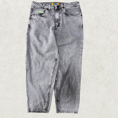 Empyre Women’s Jeans – Size 30, Grey Wash, Straight Leg, Raw Hem