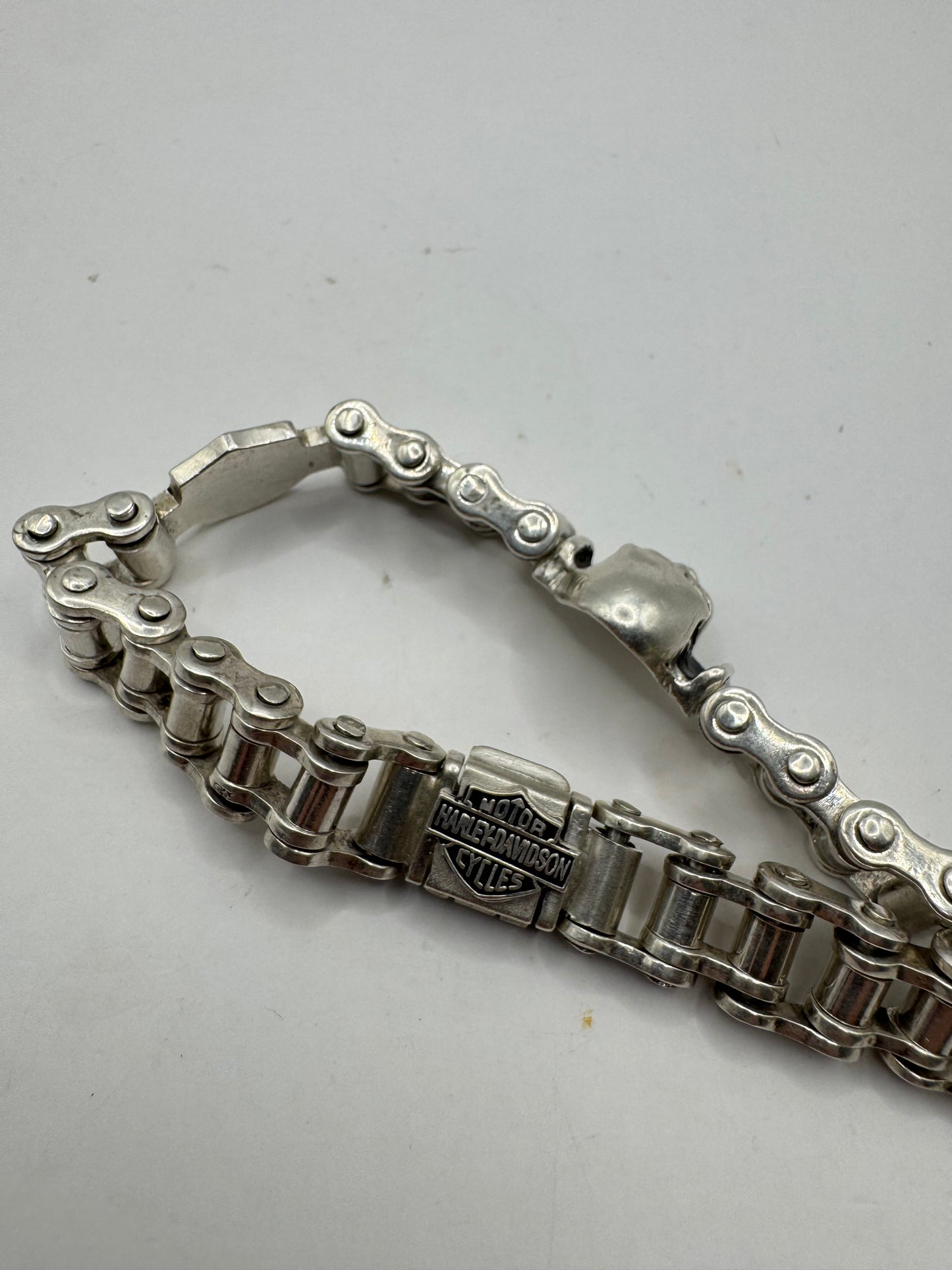 Sterling Silver Harley Davidson Skull Bracelet – 9” Heavyweight Chain, 73g