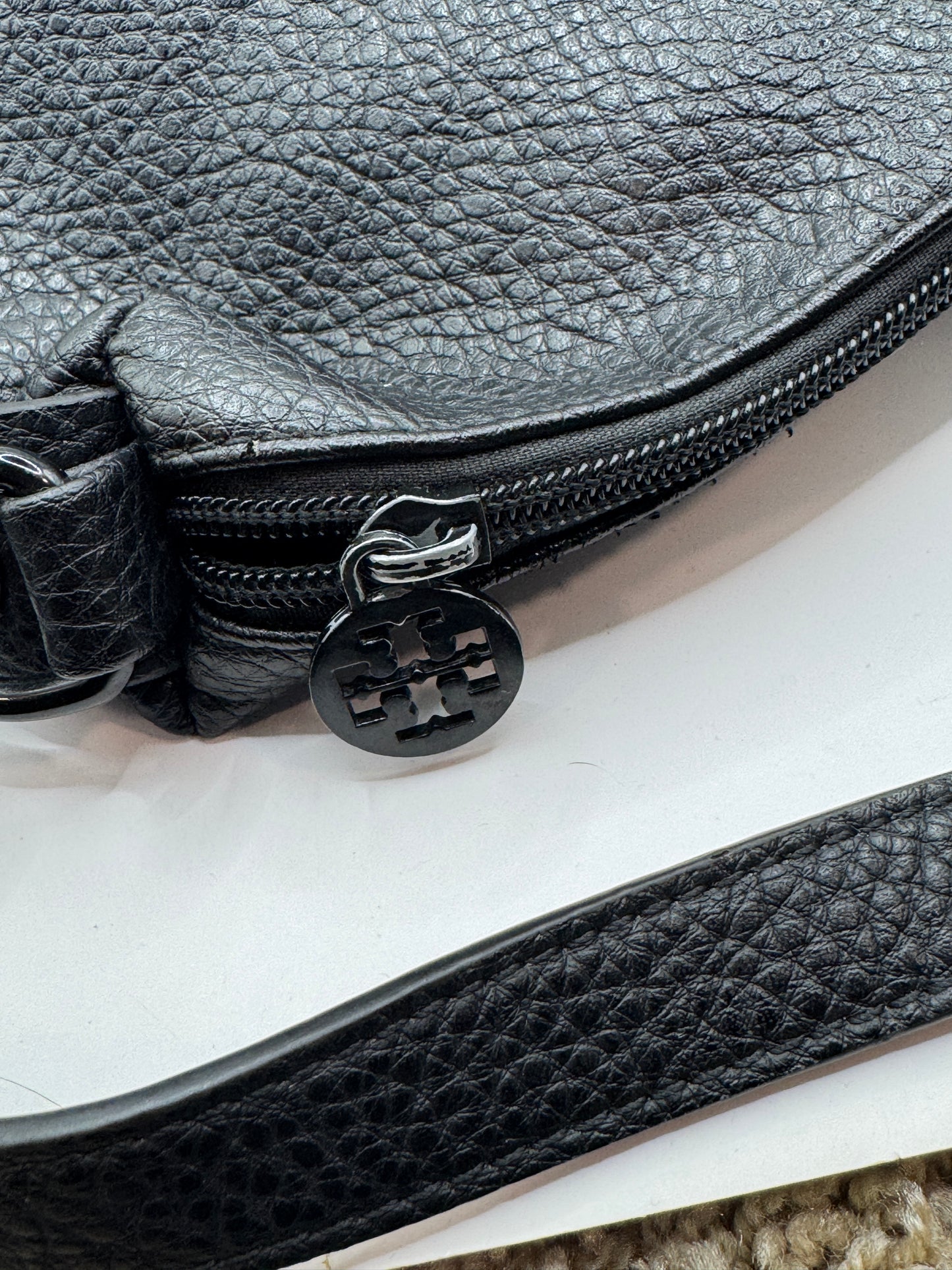 Vintage Tory Burch Black Pebbled Leather Shoulder Bag – Crossbody Hobo Purse – 13” x 10”