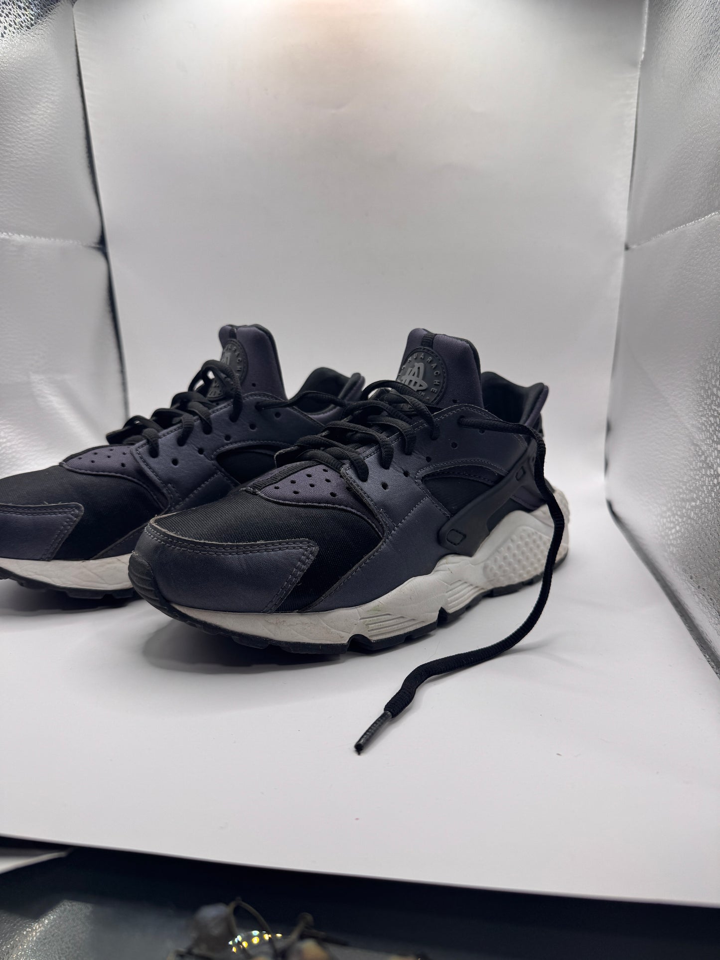 Nike Women’s Air Huarache Run SE 859429-001 – Metallic Hematite / Black / Dark Grey (US 8 / EU 39)