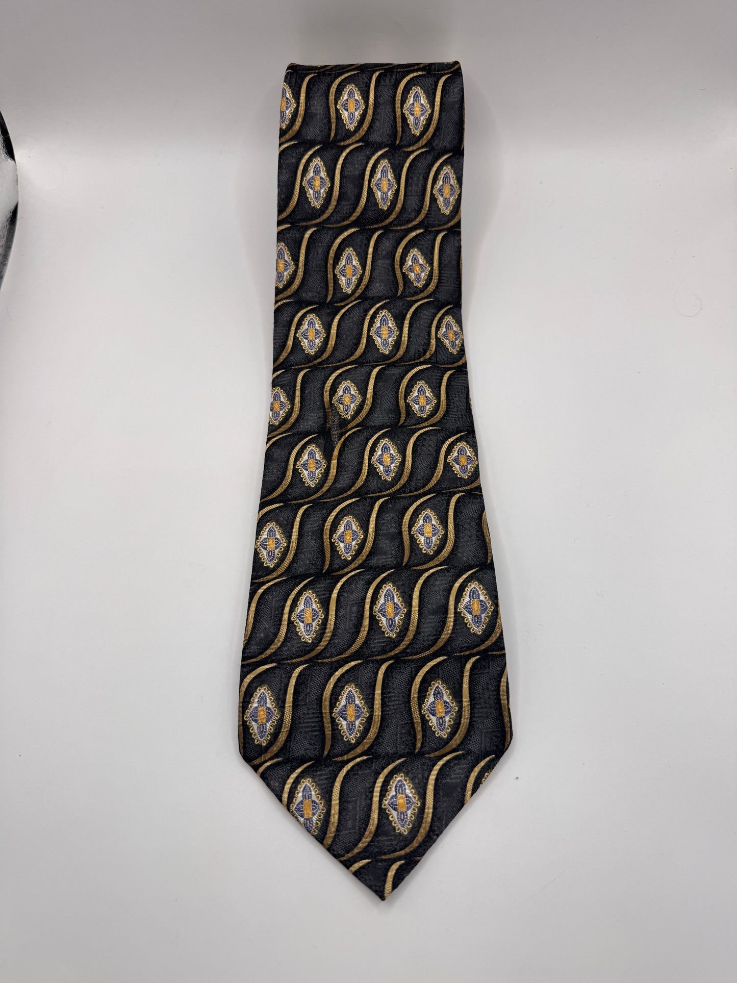 Christian Dior 100% Silk Tie – Vintage Black & Gold Pattern, 58” x 4”