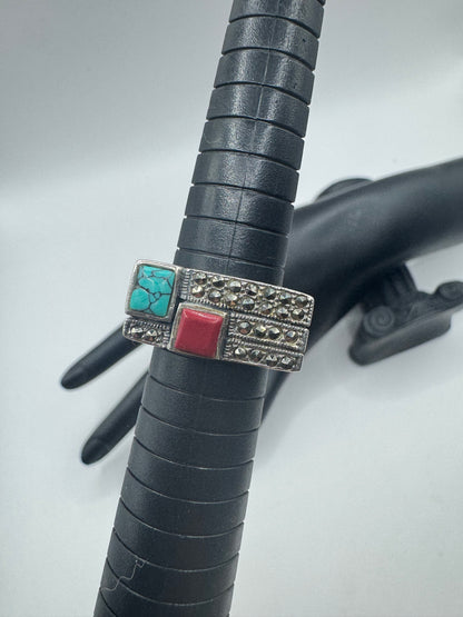 Vintage Native American Style Turquoise & Red Stone Ring – Size 8