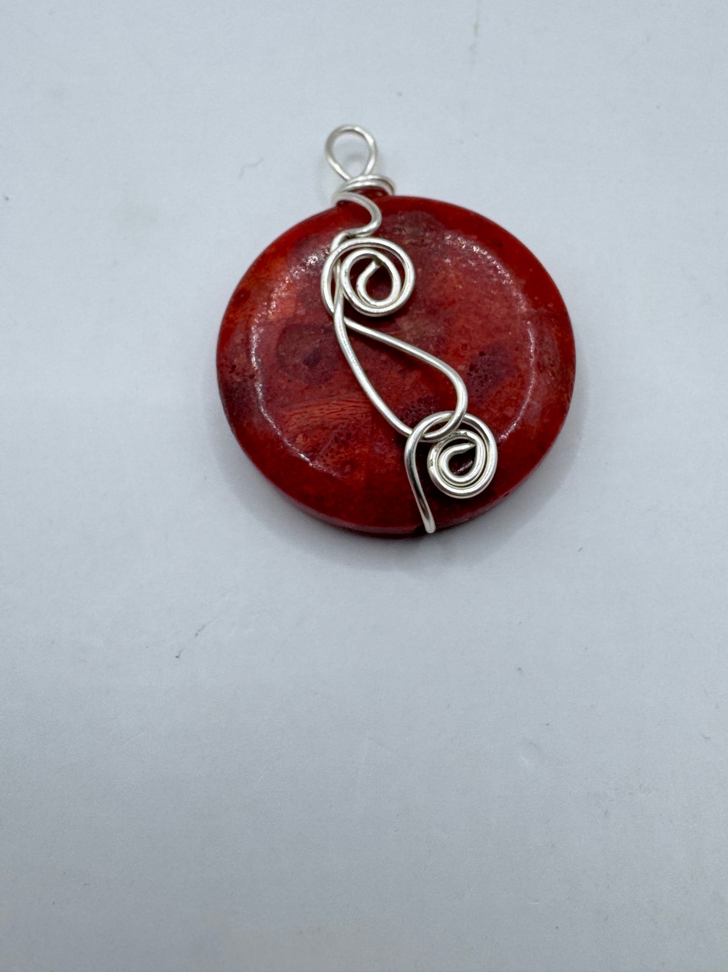 Handmade Coral Sterling Silver Wire-Wrapped Pendant – Excellent Condition