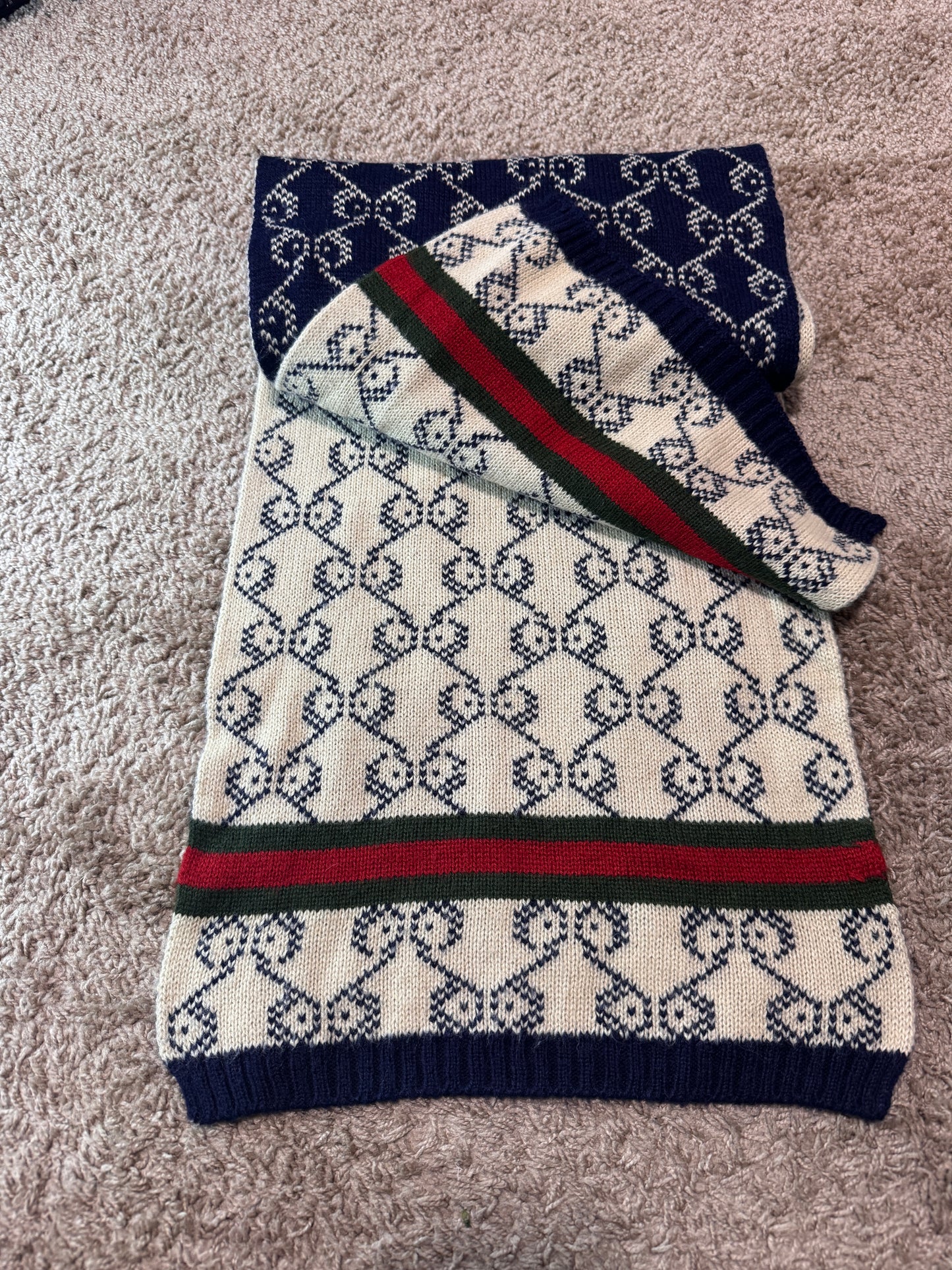 Vintage Gucci Men’s Wool Scarf – Navy & Cream Monogram, 70” x 12”