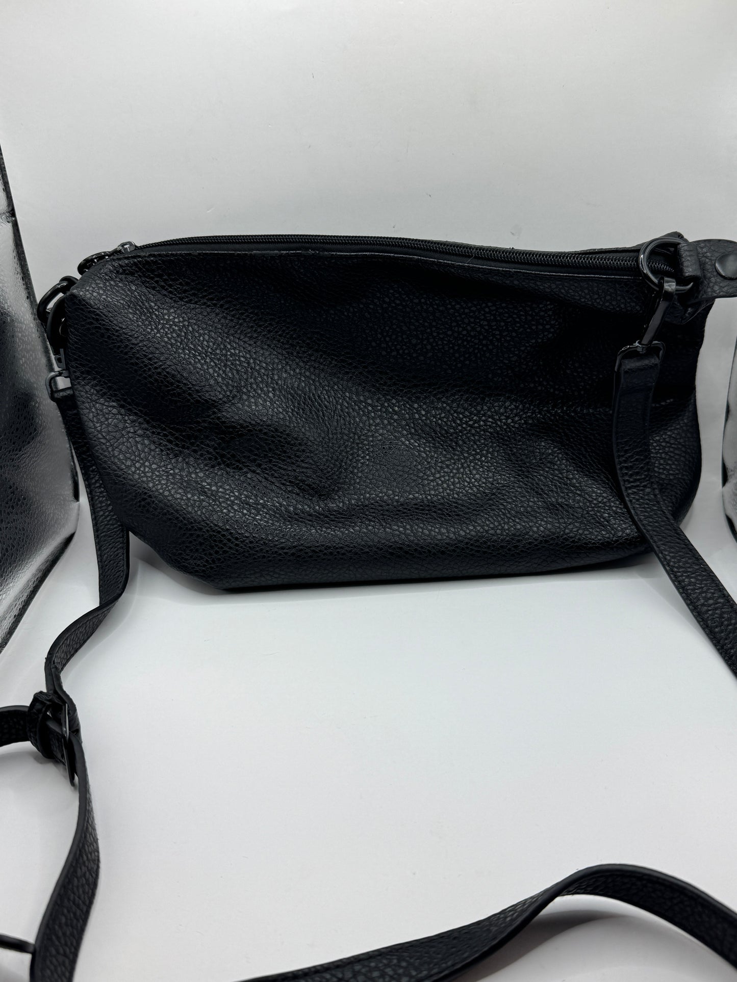 Vintage Tory Burch Black Pebbled Leather Shoulder Bag – Crossbody Hobo Purse – 13” x 10”