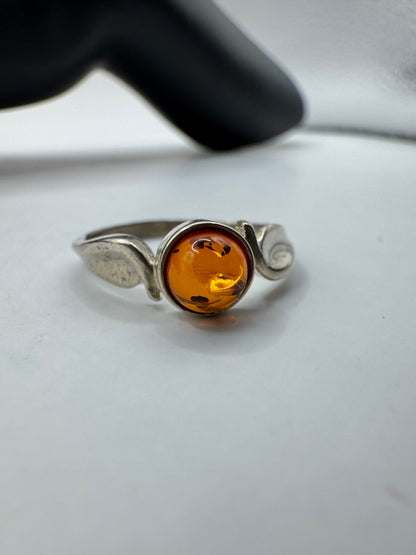 Silver 925 Amber Leaf Ring Size 8.5