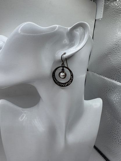 Vintage Israel OR Paz Sterling Silver 925 Hammered Pearl Circle Earrings – Excellent Condition
