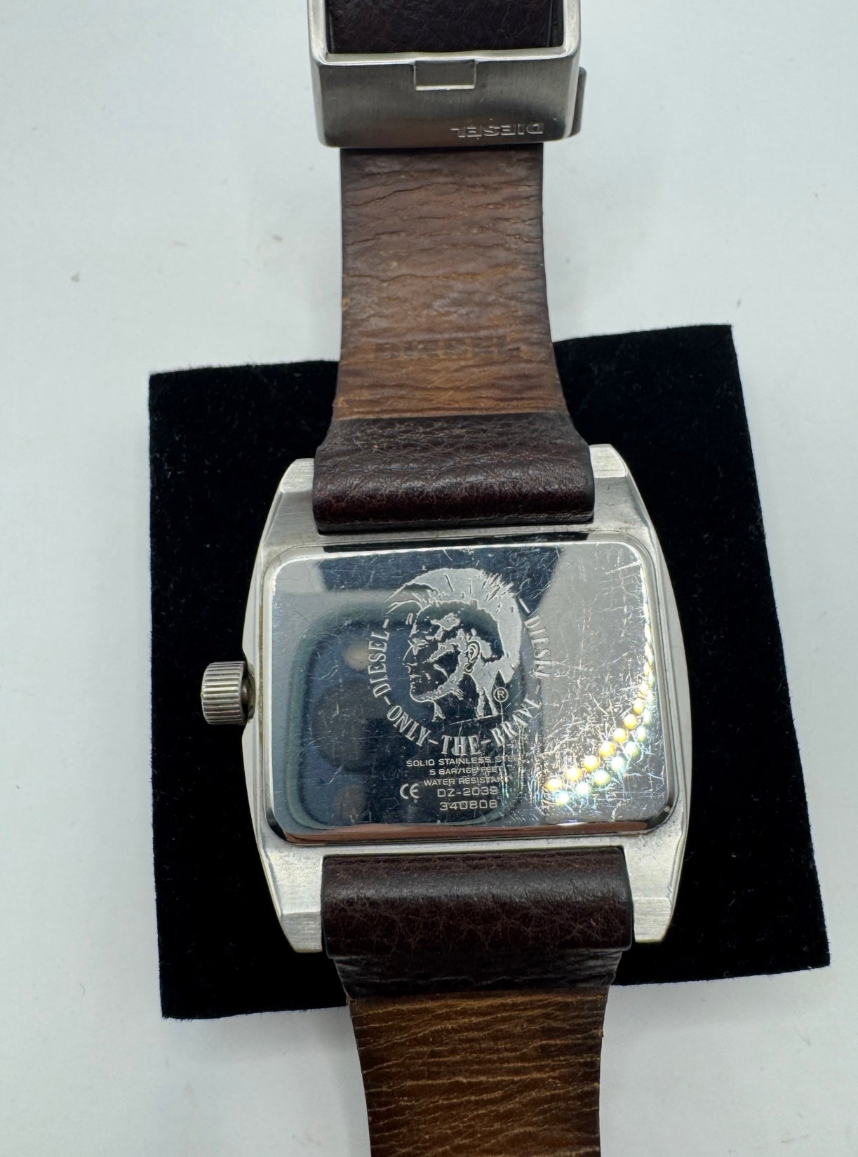 Rare Vintage Men’s Diesel Watch DZ-2039 – Bold Style, Iconic Design