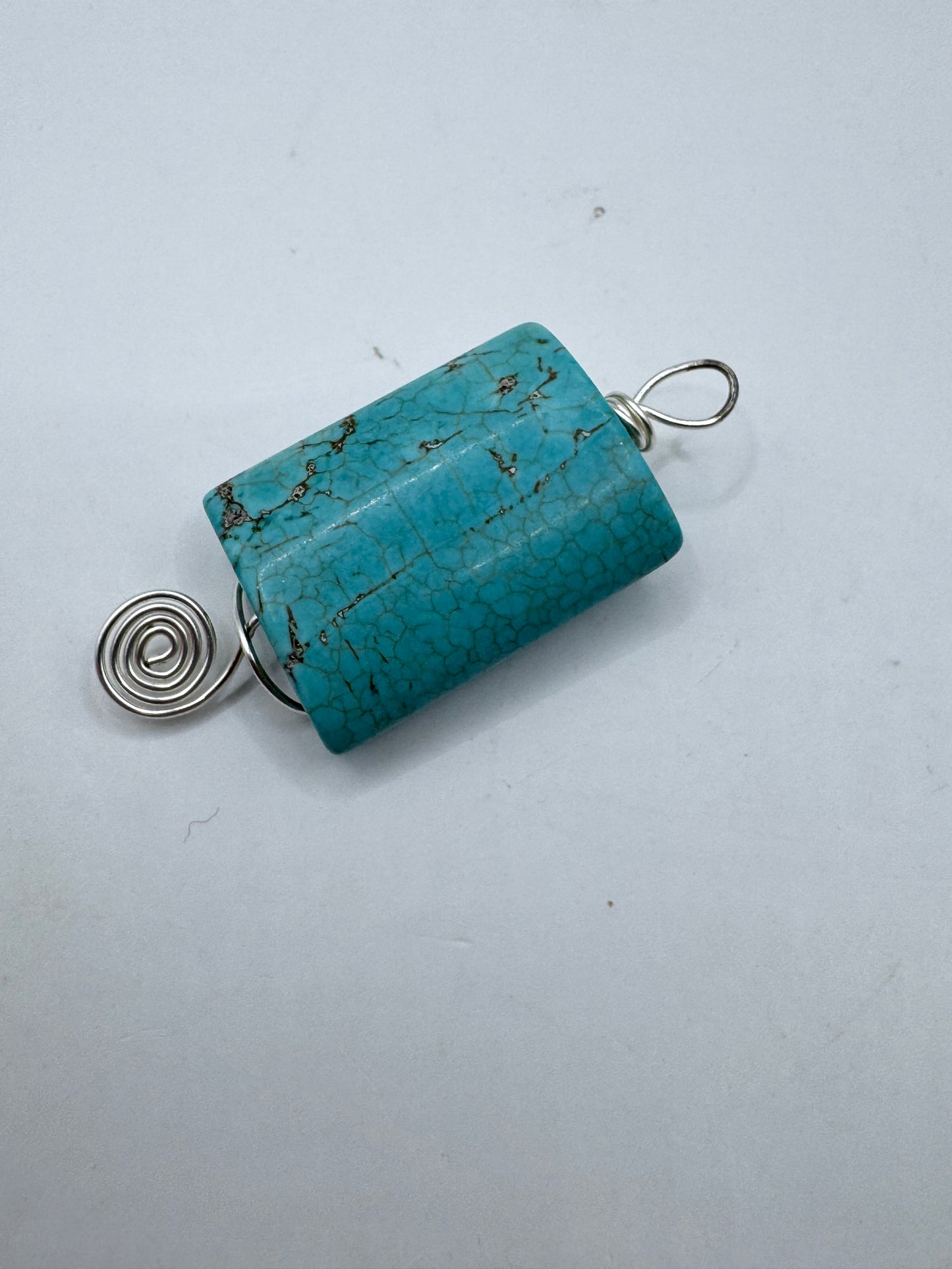 Handmade Turquoise Sterling Silver Wire-Wrapped Pendant – Excellent Condition