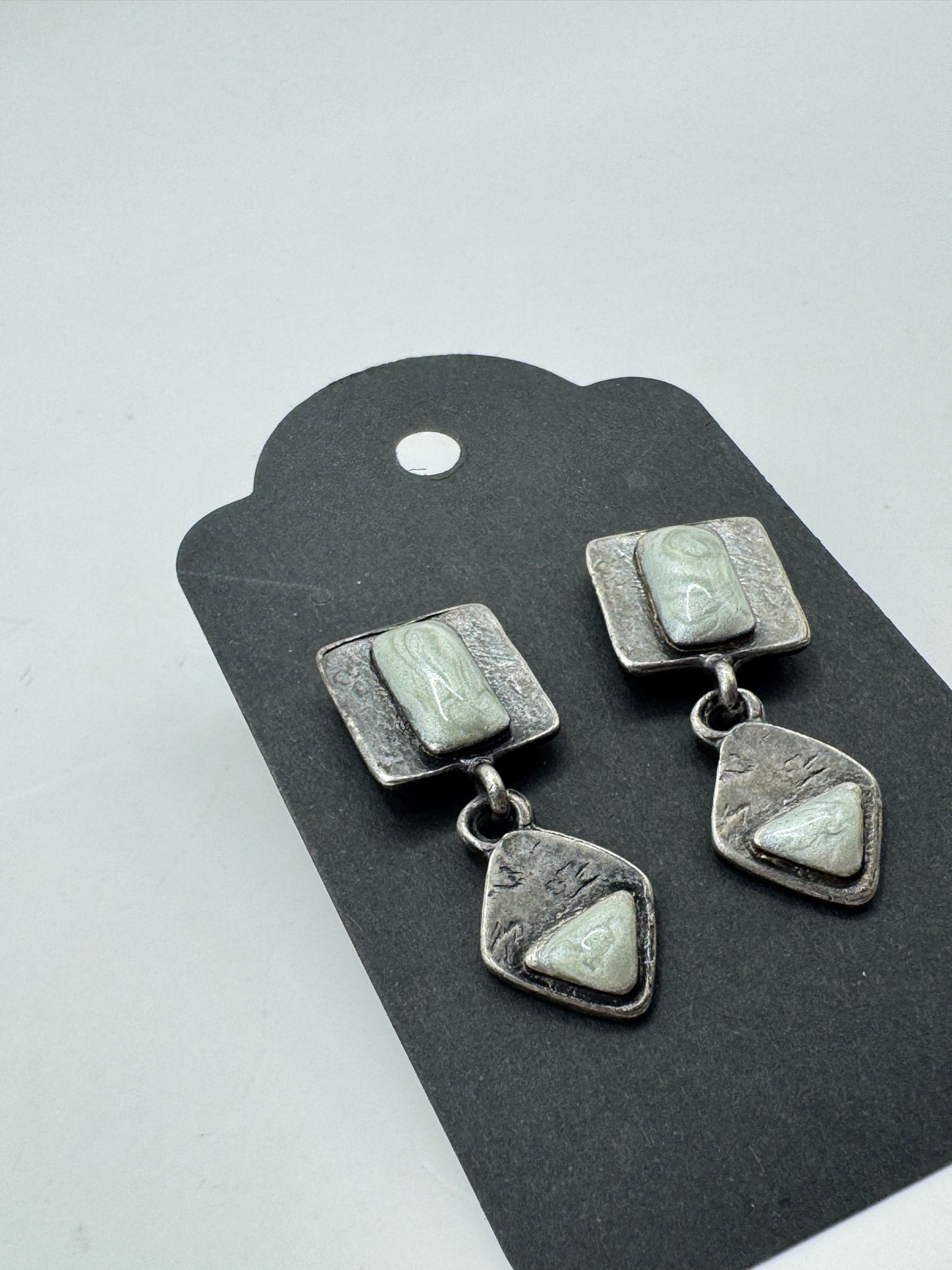 Vintage Minimalist Silver Tone Dangle Earrings – Geometric Abstract Retro Earrings