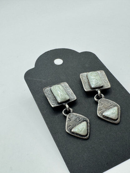 Vintage Minimalist Silver Tone Dangle Earrings – Geometric Abstract Retro Earrings