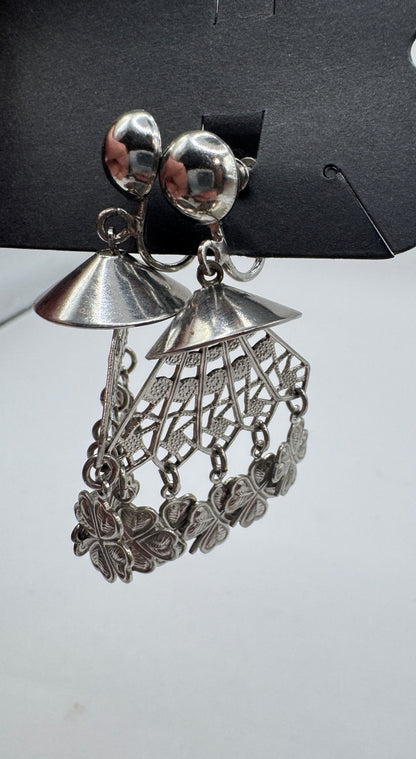 Vintage Glam Clip Earrings – Sparkle and Retro Charm