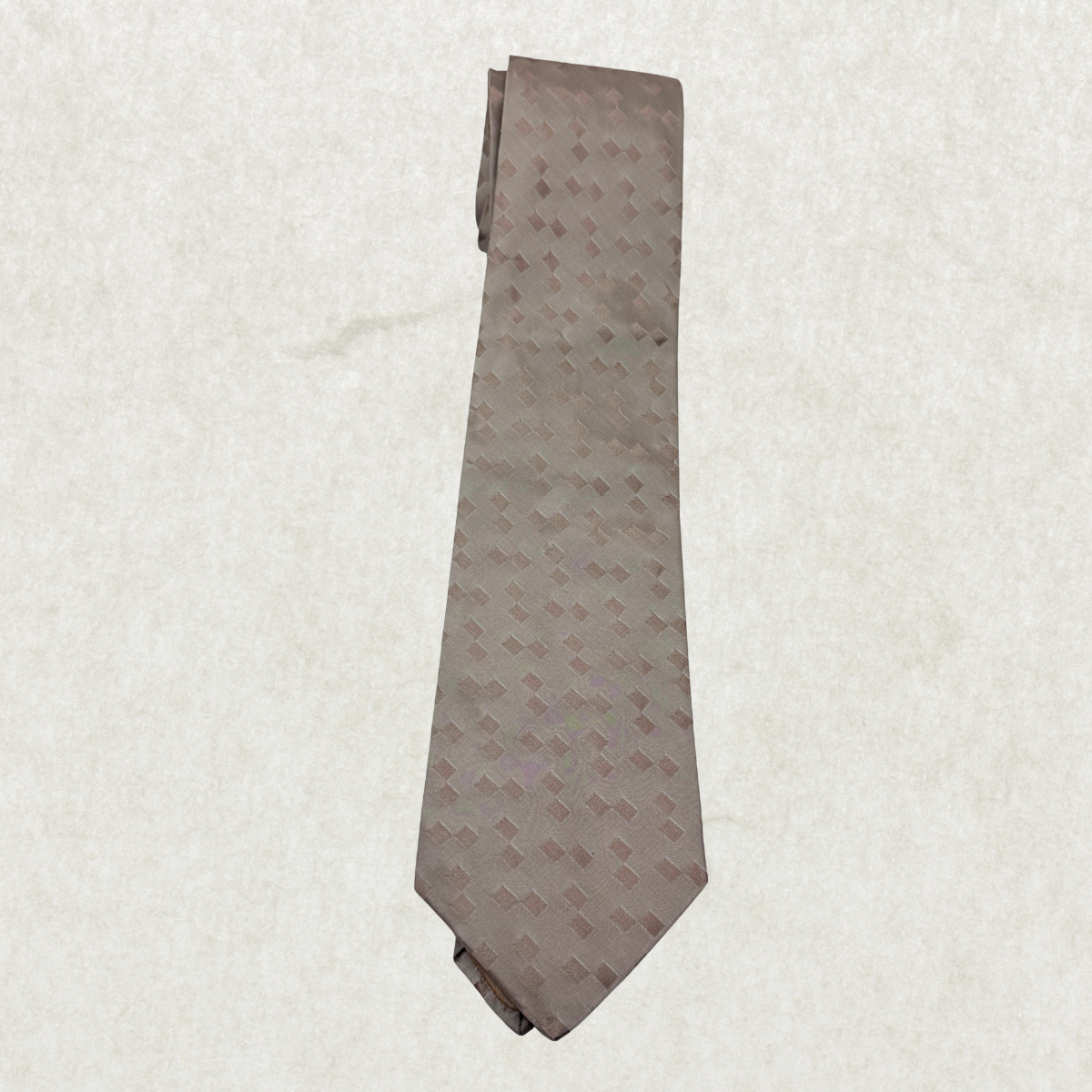 Vintage YSL Yves Saint Laurent 100% Silk Tie, 56” x 3.5” – Excellent Condition