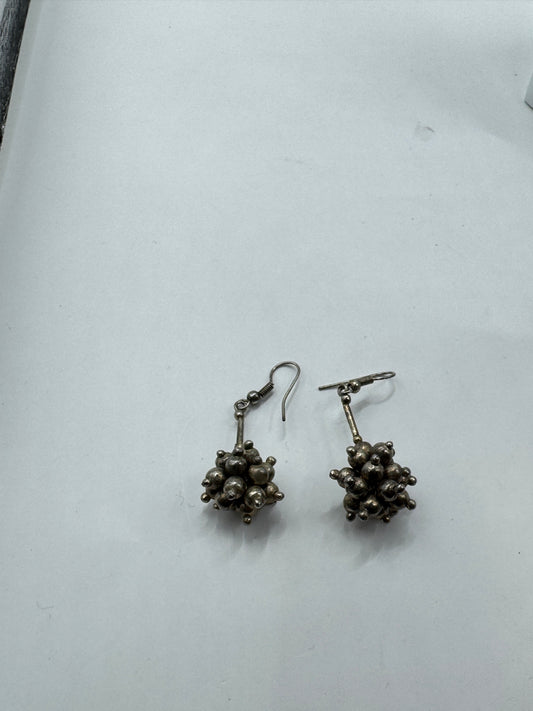 Vintage Silver Tone Drop Earrings – Brutalist Cluster Design, Mid Century 60s–70s