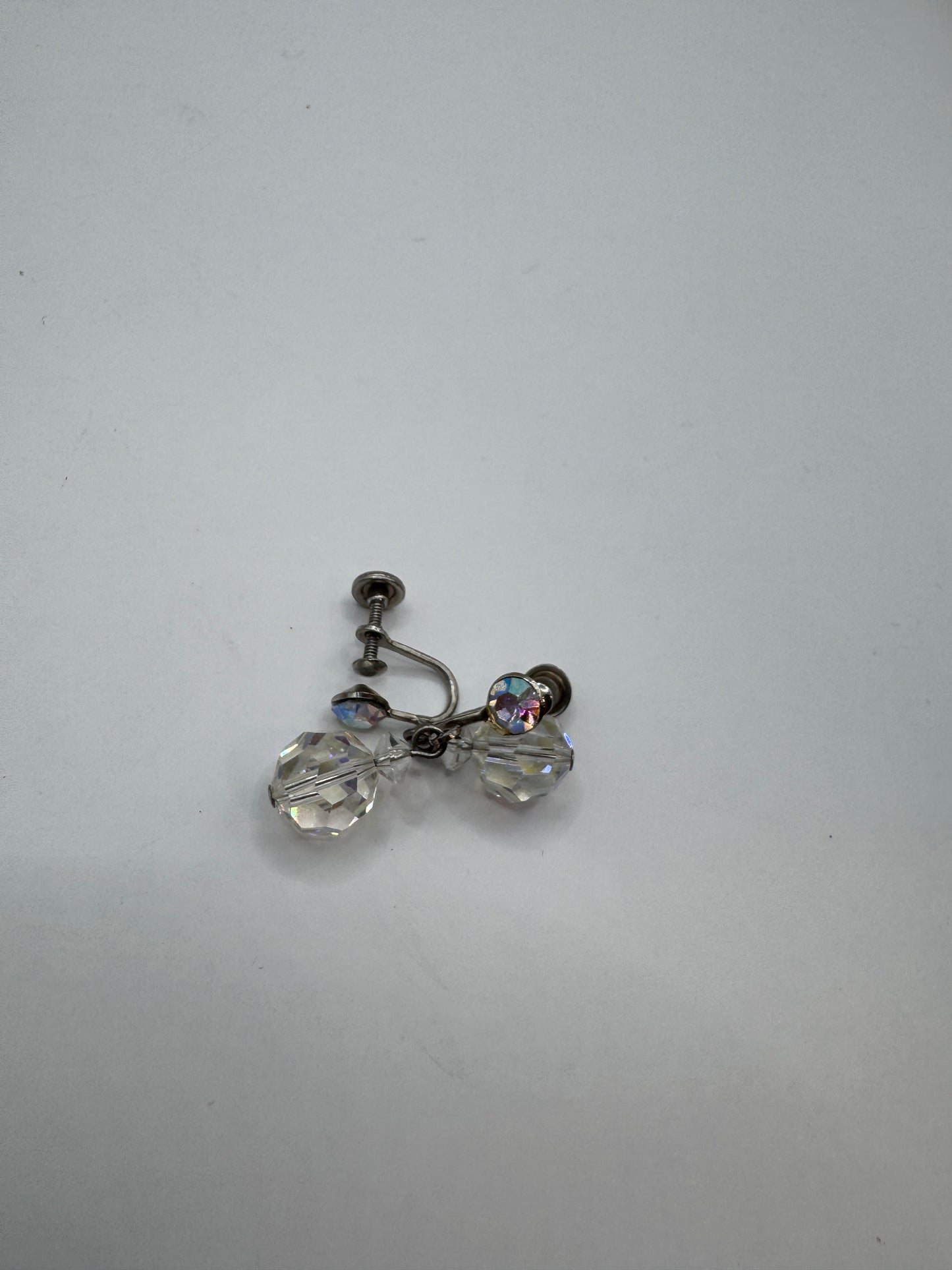 Vintage Rhinestone Clip Earrings – Sparkling Retro Elegance