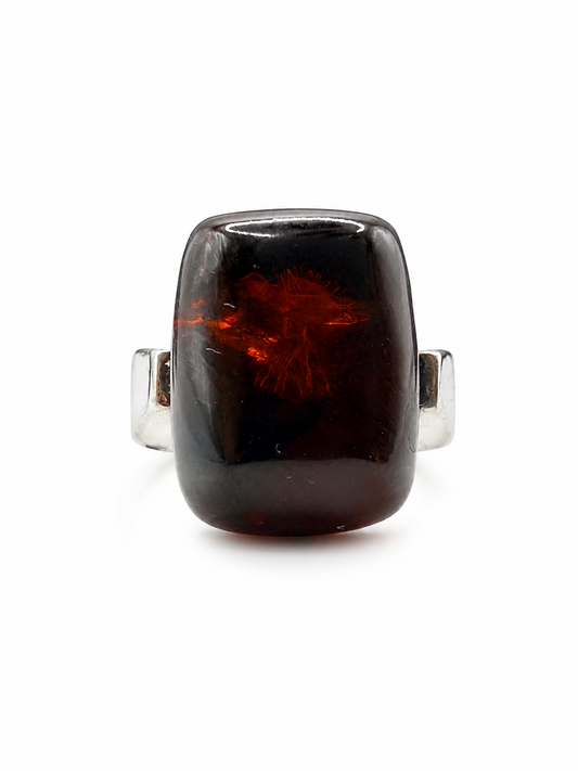 Midnight Ember Amber Ring — Size 6.5