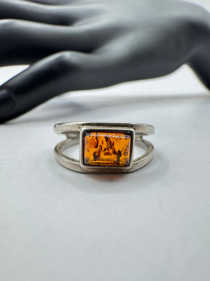 Sterling Silver Rectangular Amber Open Band Ring Size 6