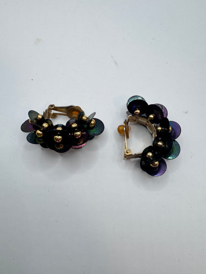 Vintage 80s Clip-On Earrings – Bold Retro Fashion